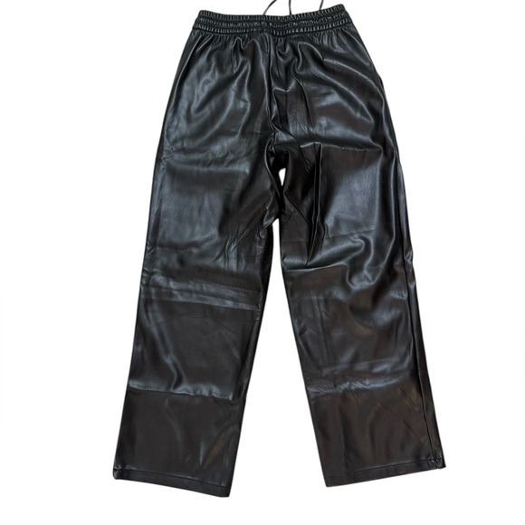 New with tags Gap Black Faux Leather wide leg Pants XS petite - Picture 4 of 5